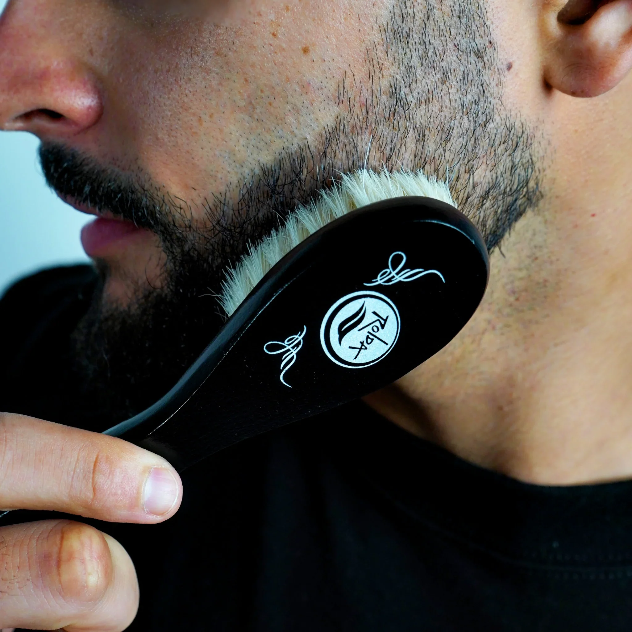 Rolda Beard Brush - Image 2